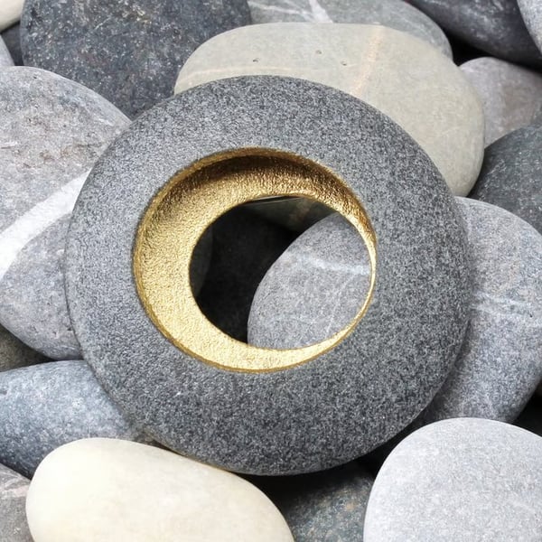 Round pebble brooch with golden hollow centre, nature inspired 