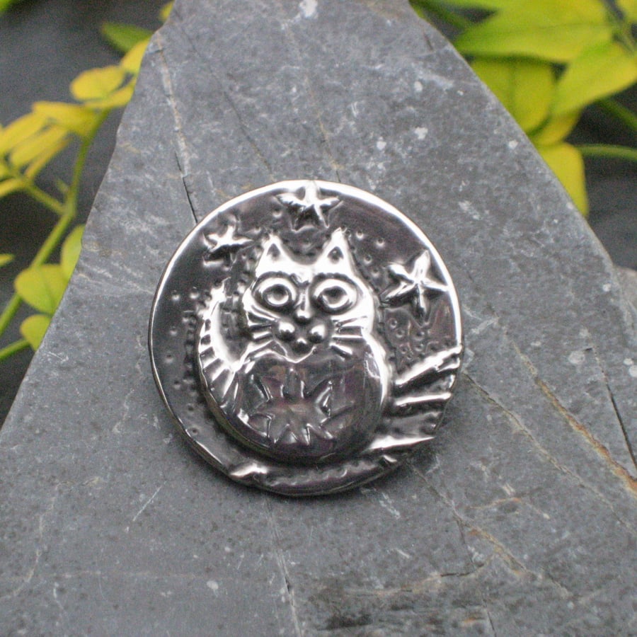 Silver Pewter Pussycat Brooch or Badge