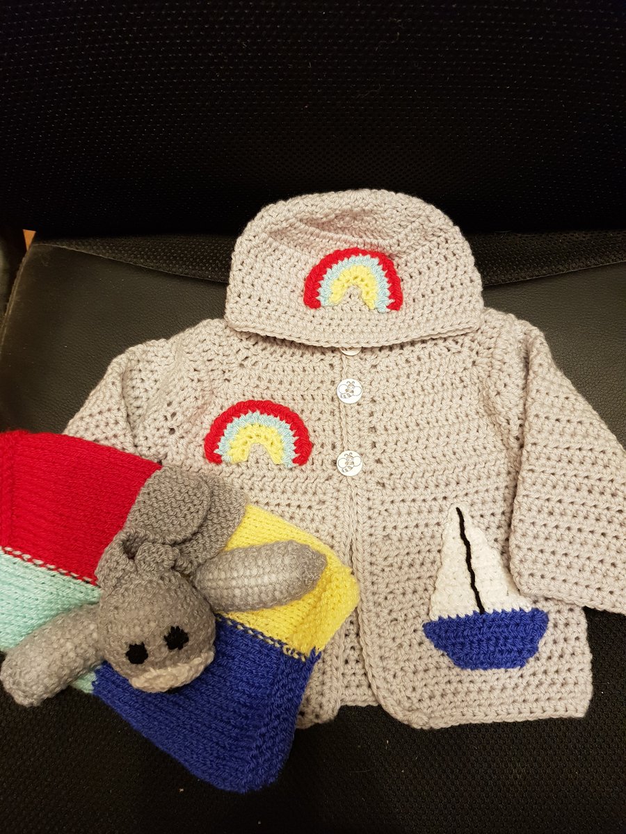 Jacket, Hat and comfort blankee set