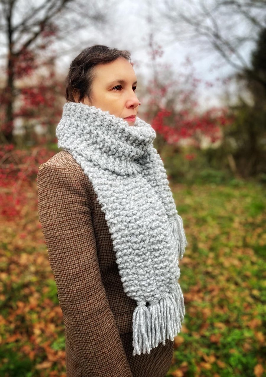 Hand knitted super chunky soft scarf