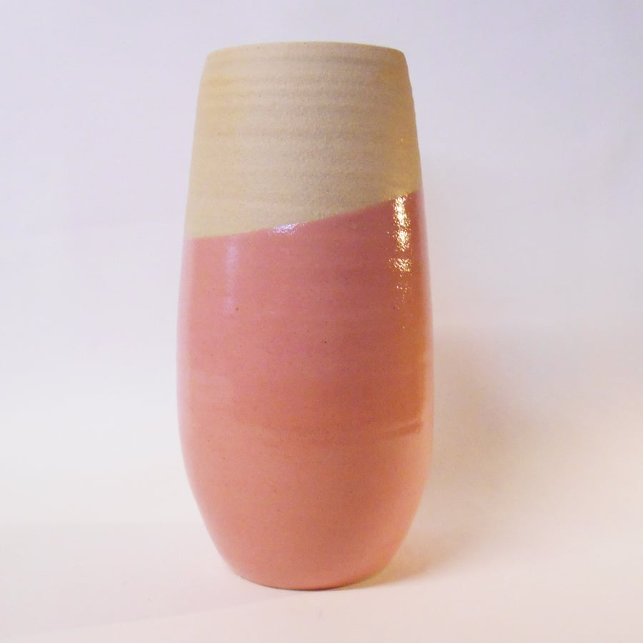  Vase Tulip shaped Pale Pink.