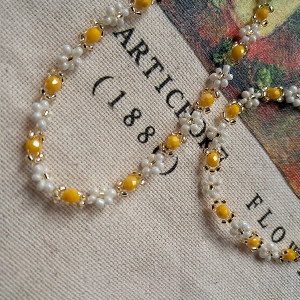 Limon Daisy Beaded Necklace & Bracelet Set 