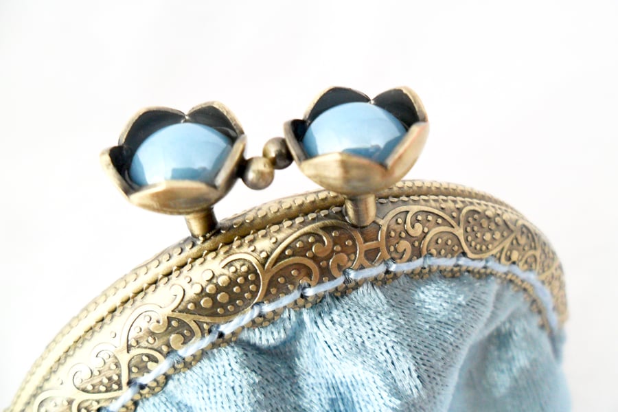 Crushed velvet coin purse