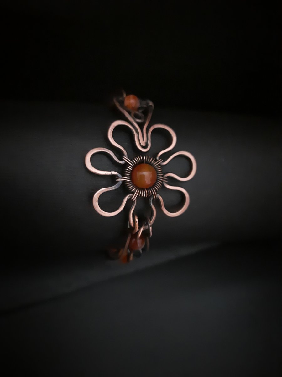 Cute bracelet Flower Copper and carnelian