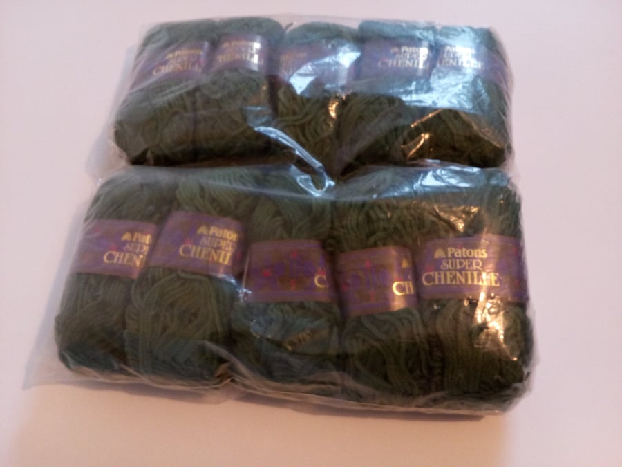 Patons, super Chenille, yarn, knitting, crochet, 10x 50g balls, supplies
