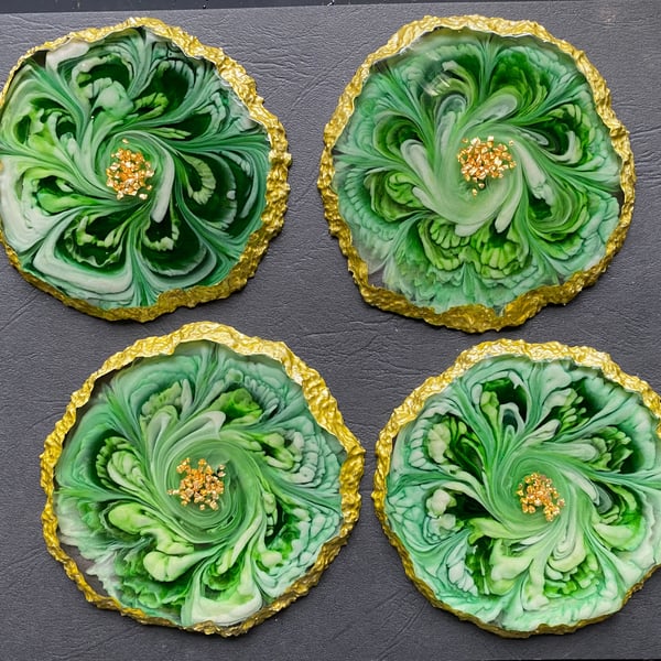 Handmade Set of 4 Geode-Flower Style Resin Coasters in Gold,Green and White