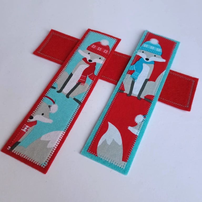 Christmas Foxes Bookmark - fabric and wool felt in blue or red