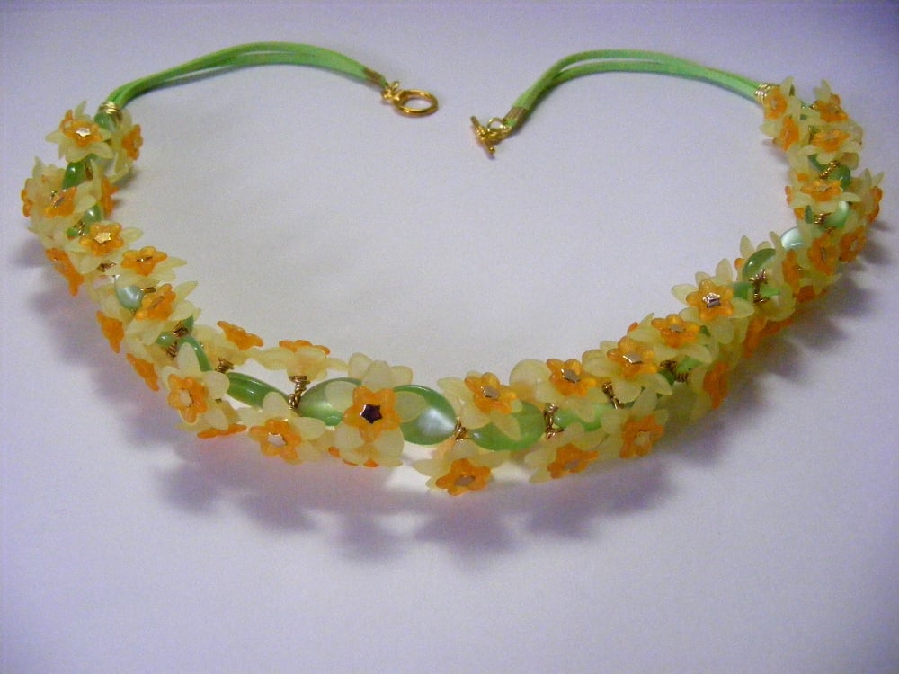 Spring Floral Necklace.