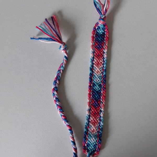 Handmade chevron friendship bracelet – blue, pink & purple – adjustable