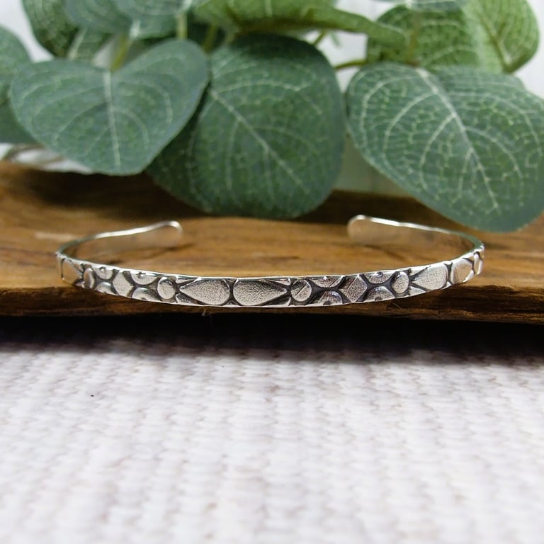 Silver Cuff - Embossed Flower Pattern with Antiqued Finish. Size Medium