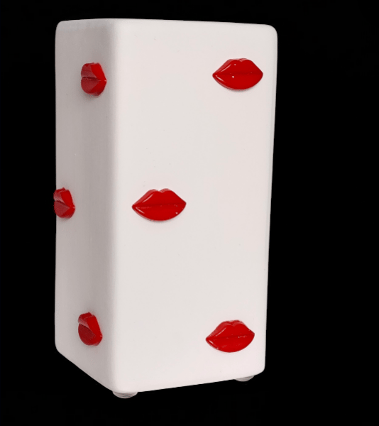 The Tanya Vase.  Customisable 3D Lips Vase Free Shipping.