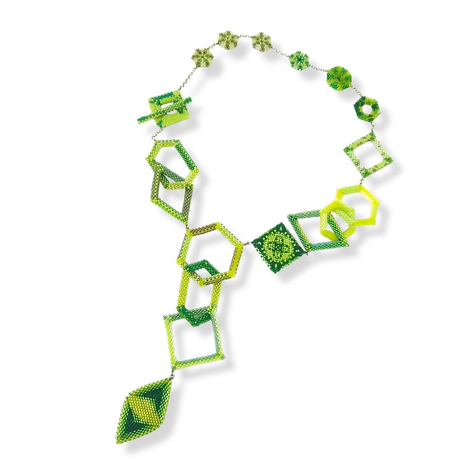 Chunky Green Geometric Link Beaded Necklace
