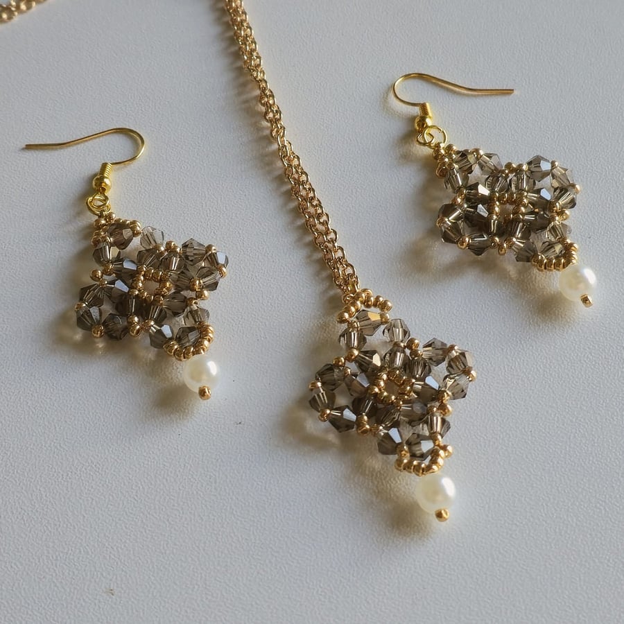 Gold & Smoky Brown Beaded Earring & Necklace Set with Pearls