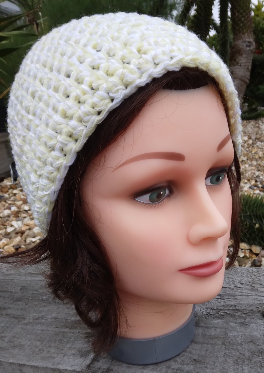 Crochet beanie hat, chunky cream, handmade