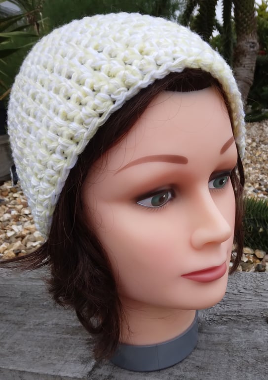 Crochet beanie hat, chunky cream, handmade