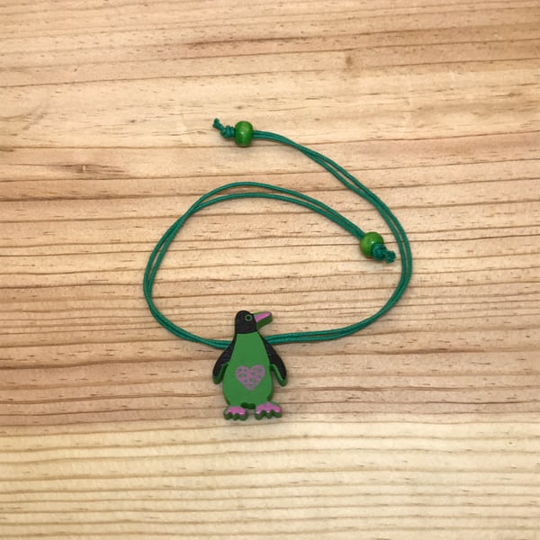 Children's Penguin Bracelet. (103)