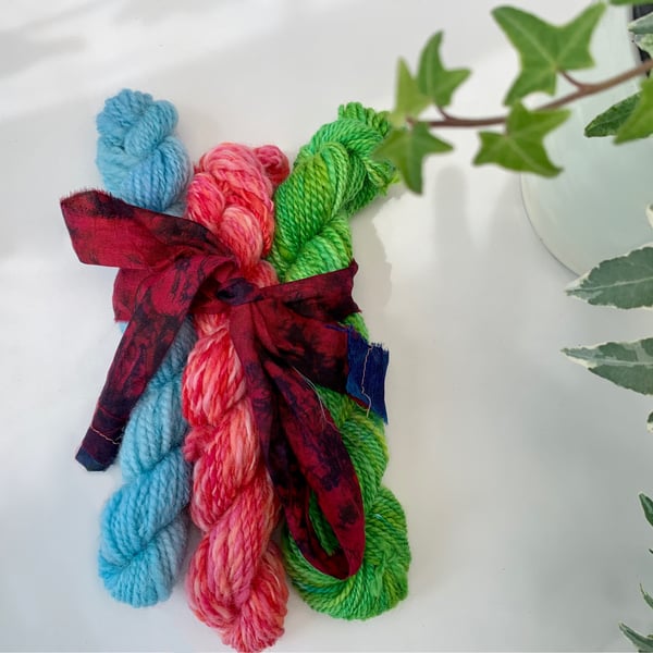 Beautiful bundle hand spun yarn,  3 skeins. Wool, crafts, weaving. 