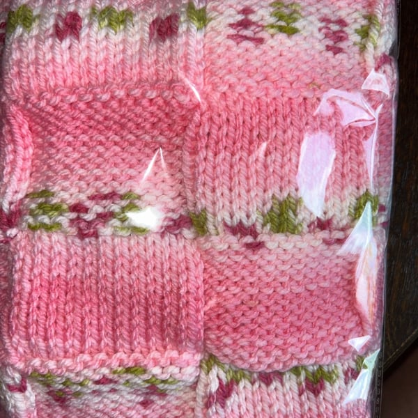 Beautiful handknitted baby blanket in Hayfield Baby Blossom Chunky