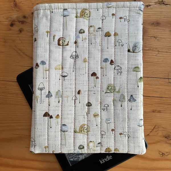 Snails And Mushrooms Print Quilted Fabric Sleeve For 6 Inch Kindle Paperwhite 