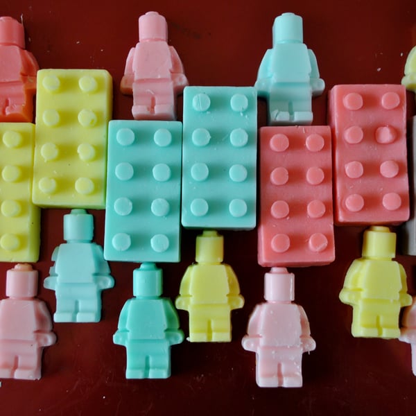 lego soaps x 8 peices