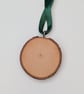 Pair of robin Christmas wood slice tree decorations  - Image 5