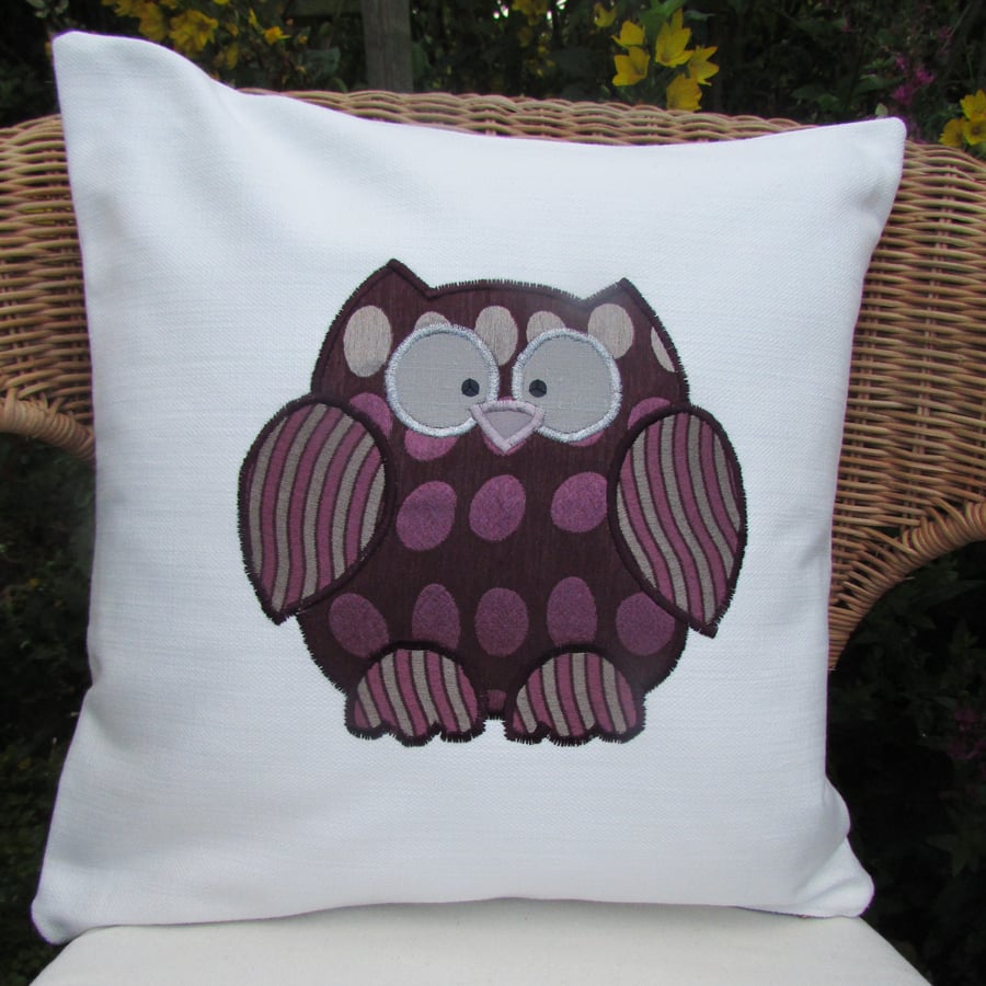 Owl cushion - Cream with plum purple and silver owl