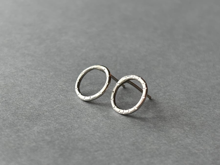 Textured circle studs