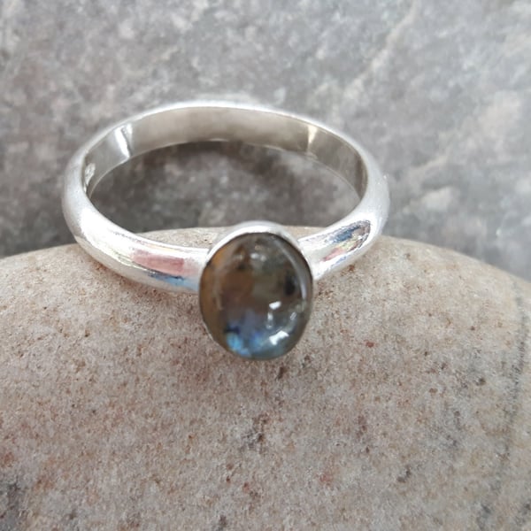 Silver Ring with Labradorite 