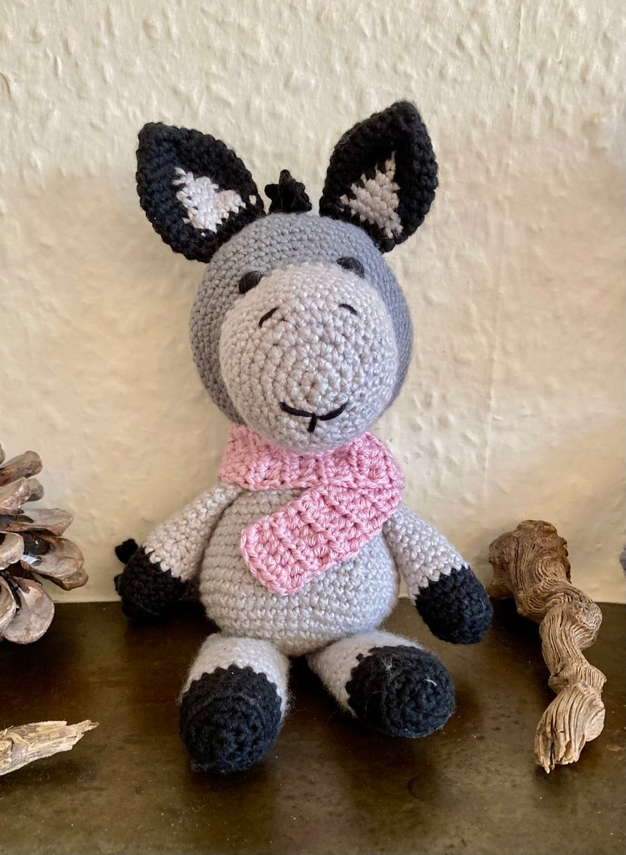 Amigurumi donkey