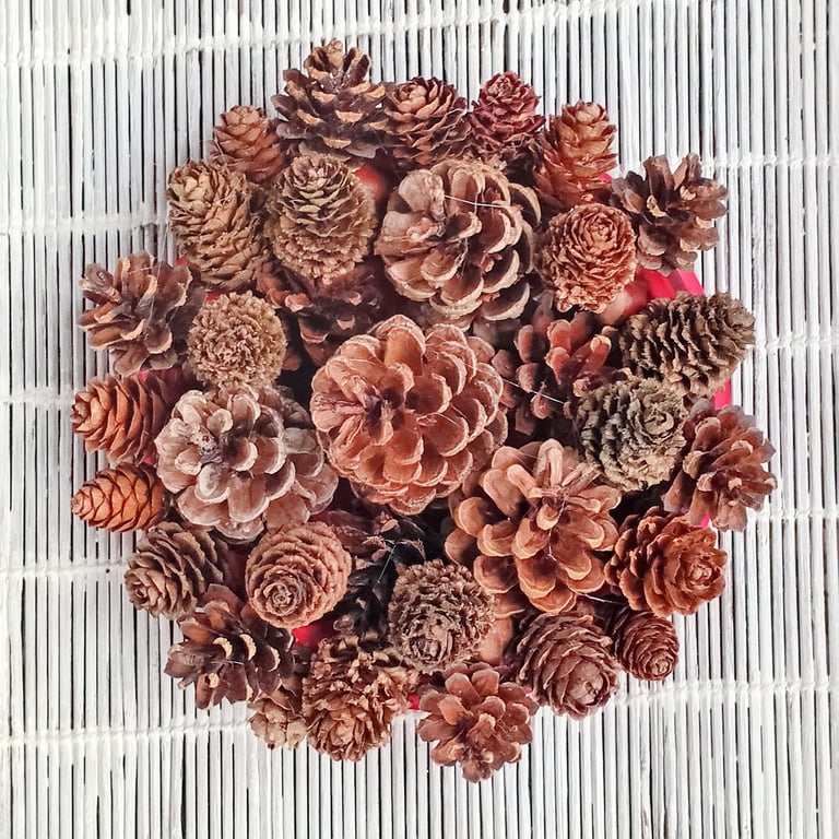 Small circular festive wreath for table, mantle or wall display