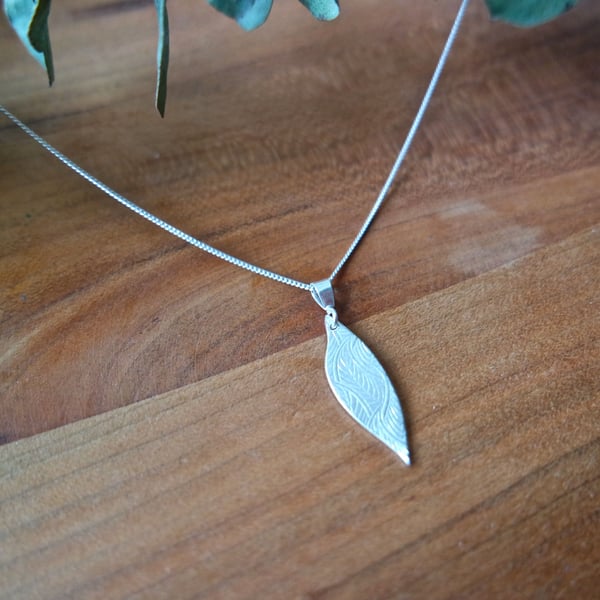 Fine silver leave charm, sterling silver chain