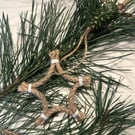 Jute star decoration with white accent 