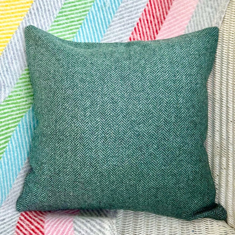 Tweed Scatter Cushion with Pad, Green 46x46cm