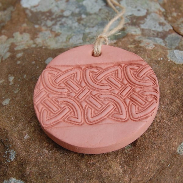Celtic Knotwork Band Terracotta Essential Oil Diffuser - Fragrance Disc