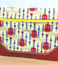  NOVELTY GUITAR FABRIC AND RED FAUX LEATHER BAG - Image 3