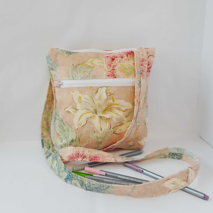 Linen floral print fabric crossbody bag with zipped pocket 