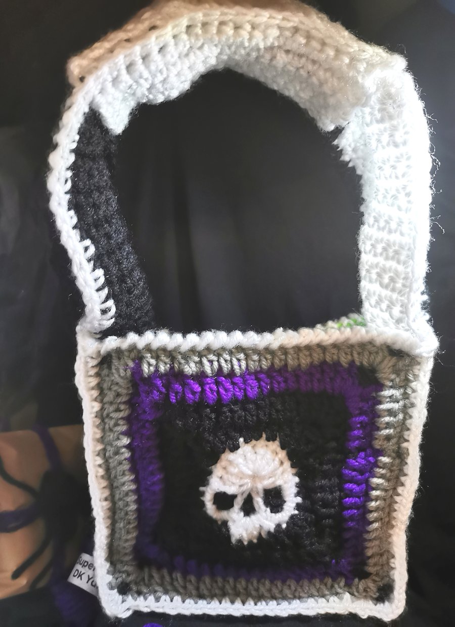 Halloween Skull Bag. Free next day delivery 