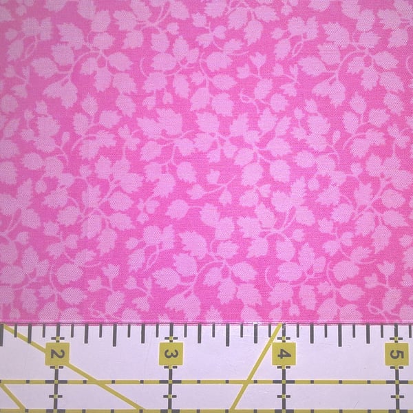 Liberty Tana Lawn Fabric 10" Square : GLENJADE Pink Floral Leaves