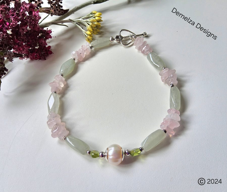 Rose Quartz, Aventurine, Peridot & Cream Freshwater Culture Pearl Bracelet 