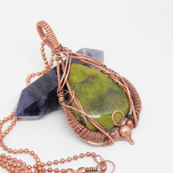 Elven Style Copper Necklace With Gorgeous Green Opal