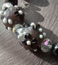 Black and grey flower bead necklace - Image 3