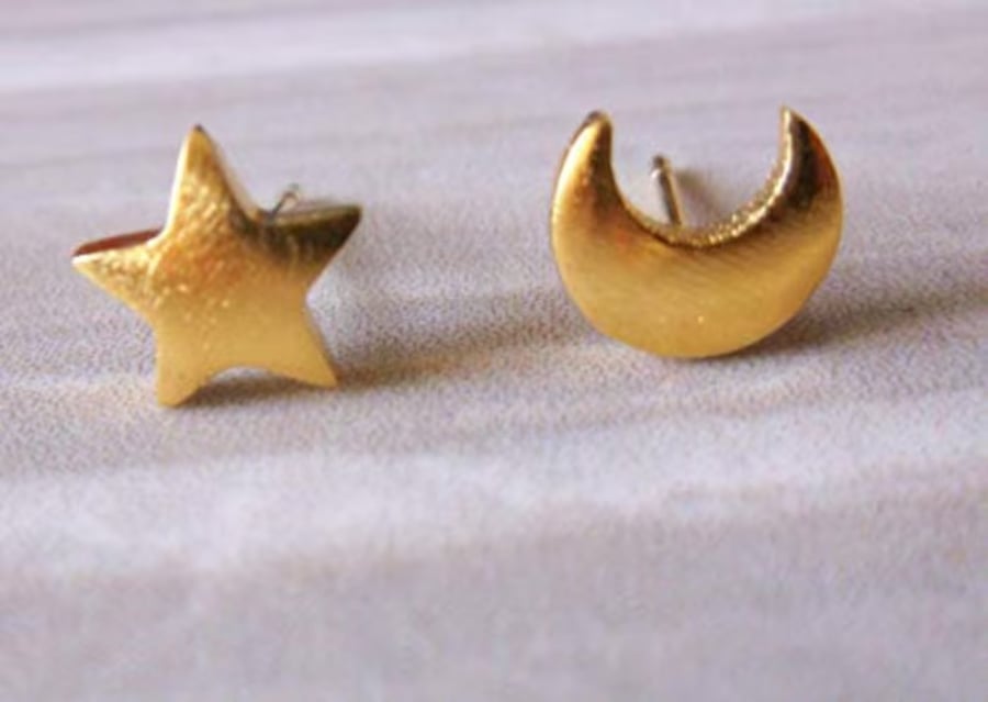 Gold Plate Star and Moon Stud Earrings