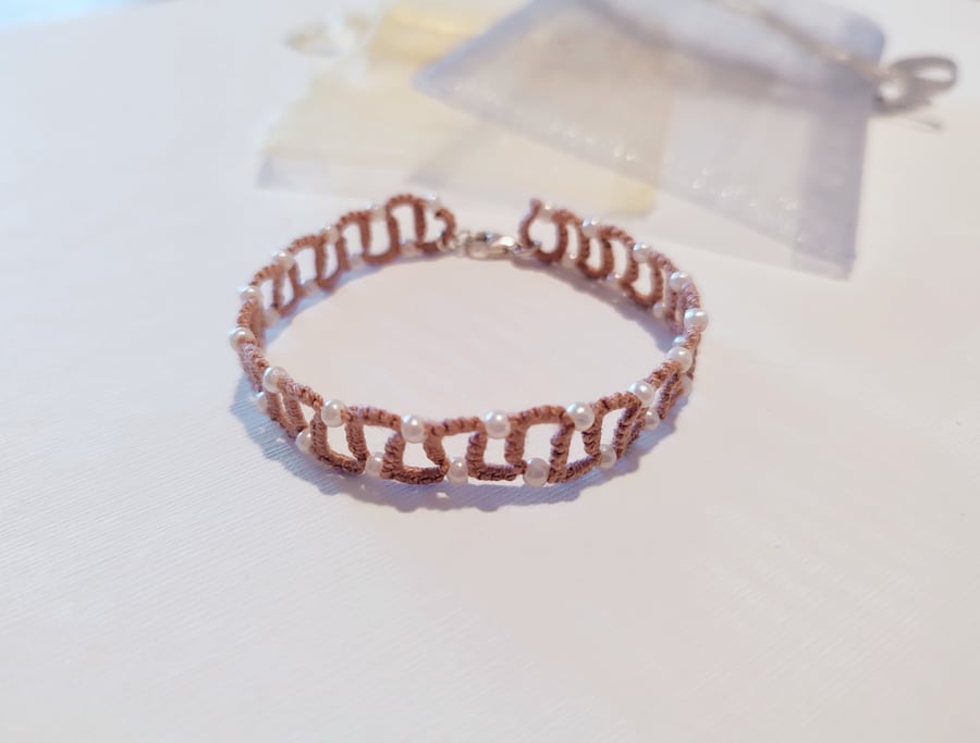 Tatting lace bracelet 