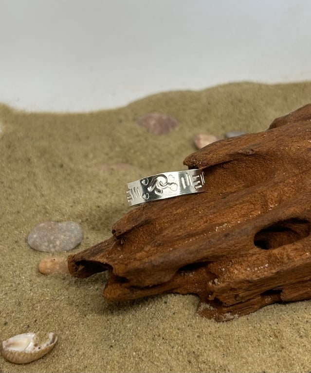 Beautiful sterling silver ring with wave and hearts pattern handmade