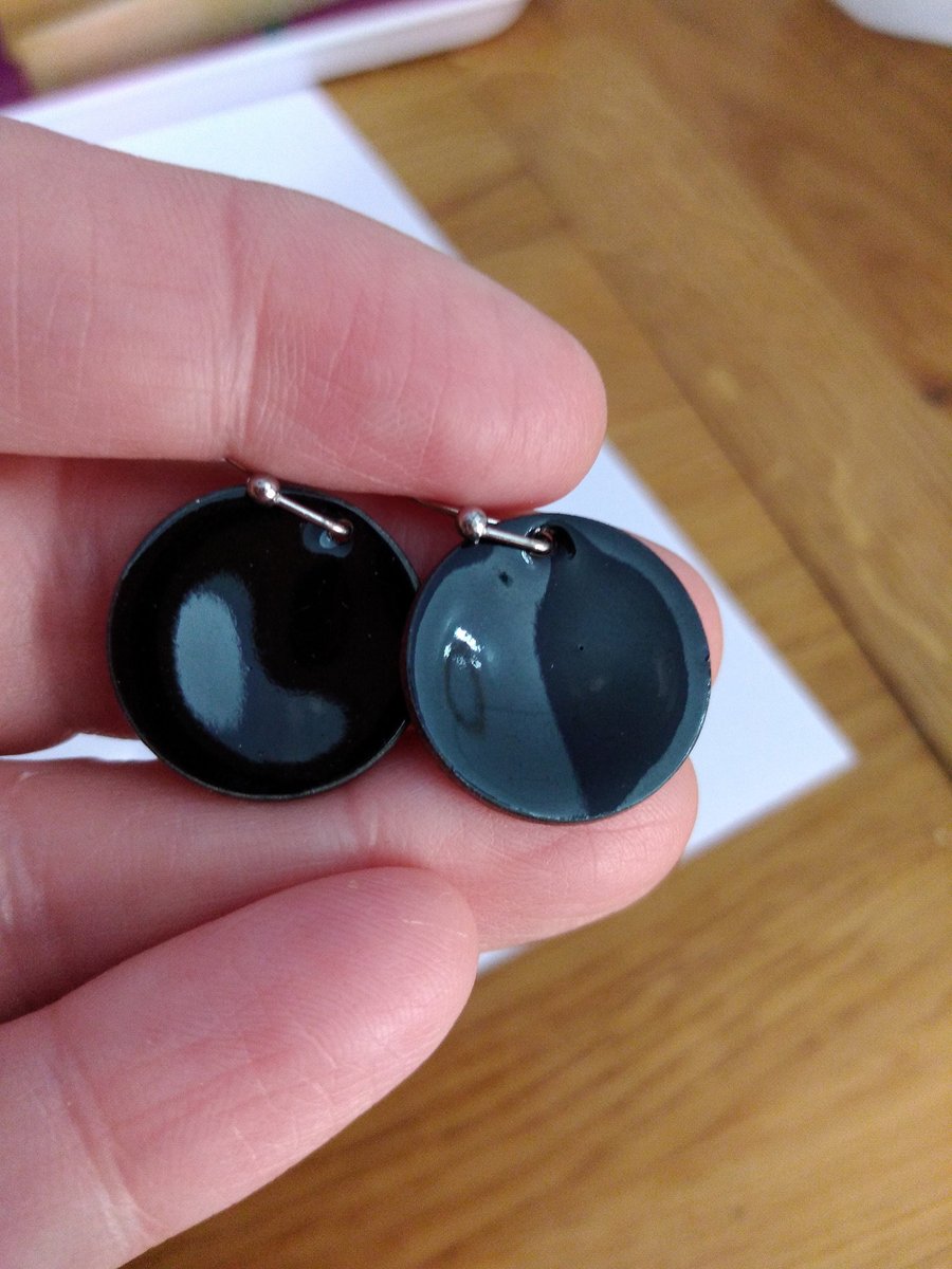 Black enamel earrings discount