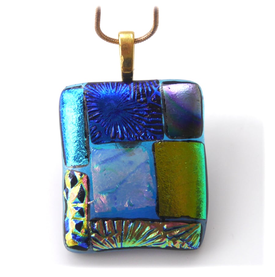 Luxury Fused Dichroic Glass Pendant P011 Gold plated chain