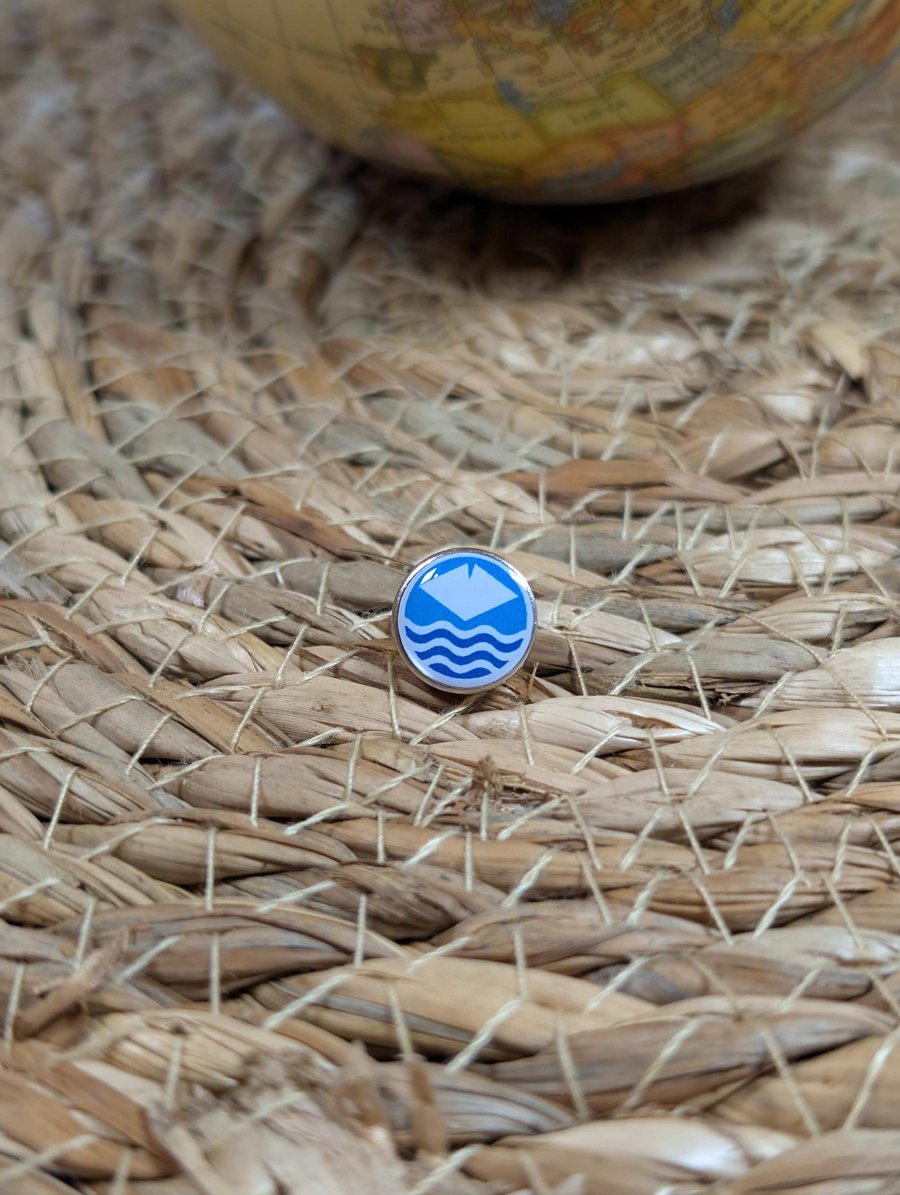 Isle of Wight Flag Map Pin – UK Travel Map Push Pin for Wooden Maps, Map pin