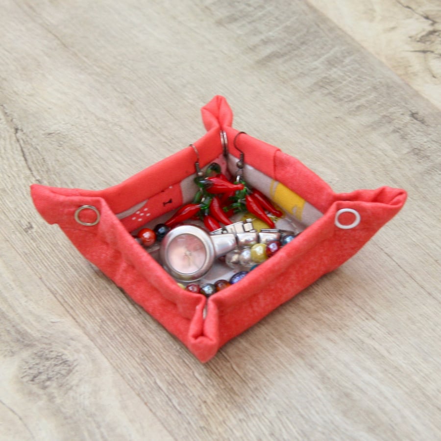Small Quilted storage box featuring cats and coral pink fabric