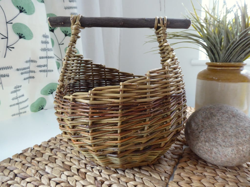 Small Pot Belly Willow Basket with a Wooden Handle