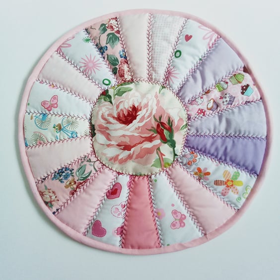 Pink Placemat, Table mat, quilted, patchwork, table centrepiece, home decor
